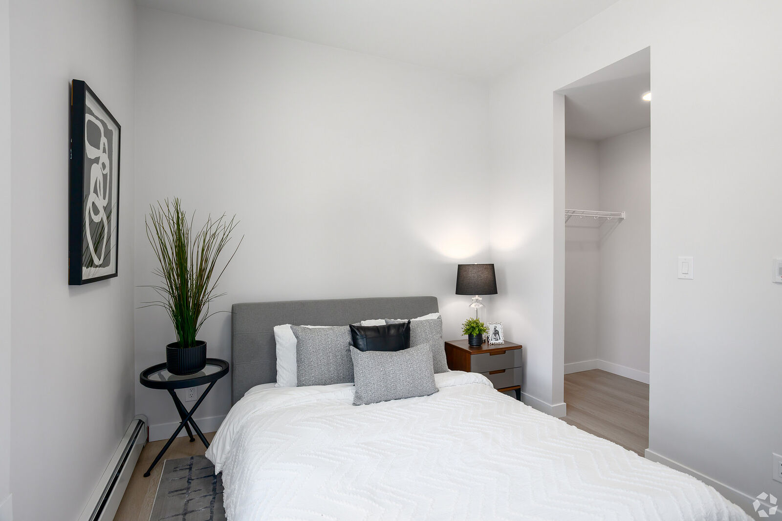 Rentfaster.ca Listing #731769