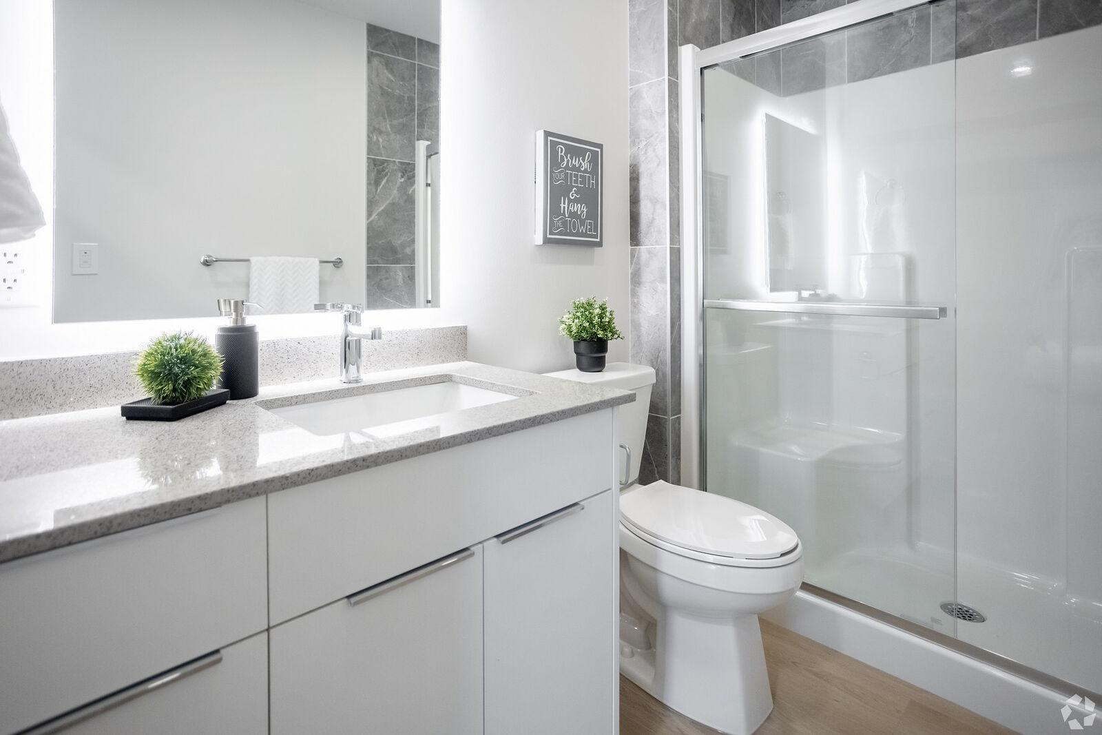 Rentfaster.ca Listing #731769