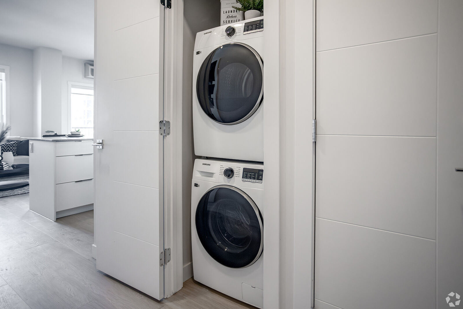 Rentfaster.ca Listing #731769
