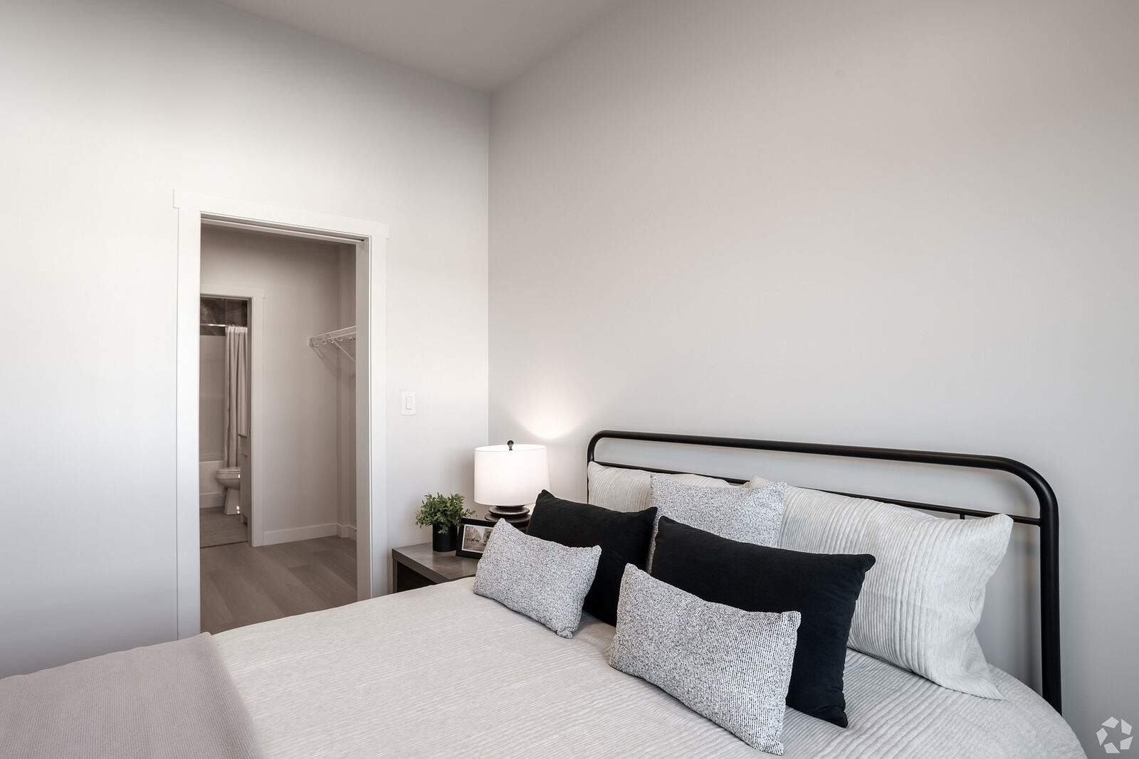 Rentfaster.ca Listing #731769